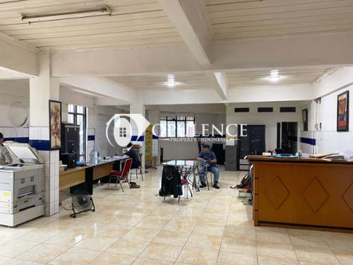 Ruko Dijual Strategis 4 Lantai di Area Ciateul , Bandung